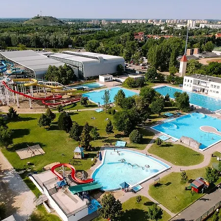 Hotel Aqua 3*