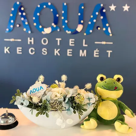 Aqua 3*